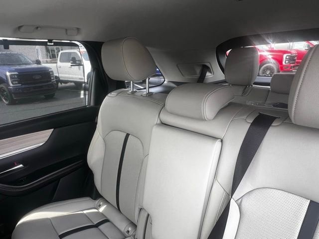 2026 Mazda CX-90 Preferred Package - Photo 16