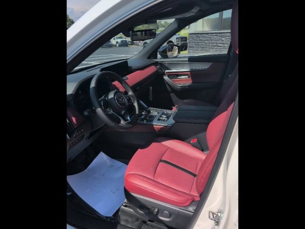 New 2025 Mazda CX-70 Plug-In Hybrid Premium Plus AWD Sport Utility