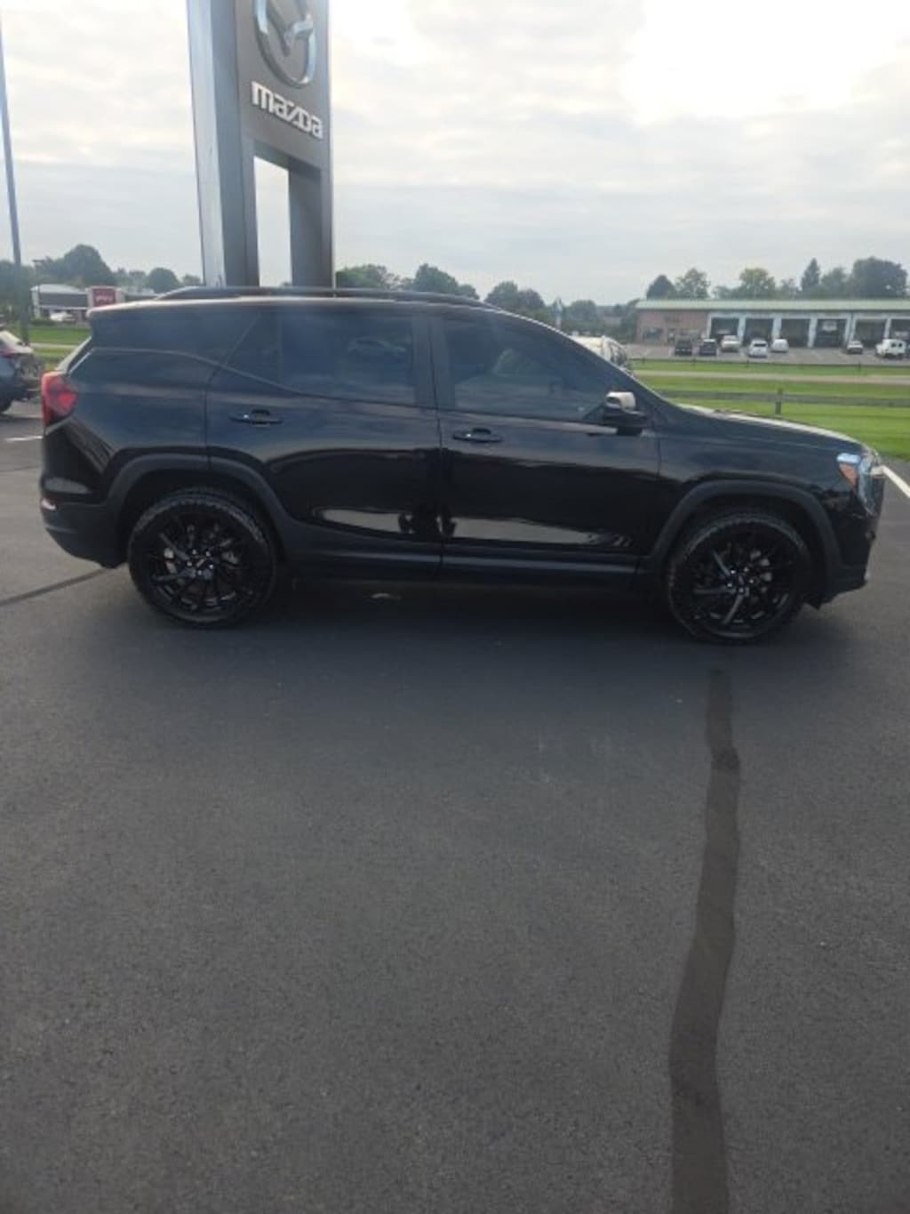Used 2024 GMC Terrain SLE SUV