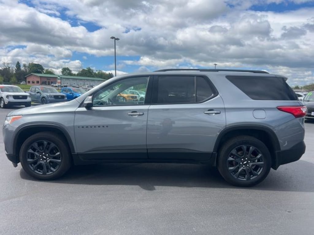 Used 2021 Chevrolet Traverse RS SUV