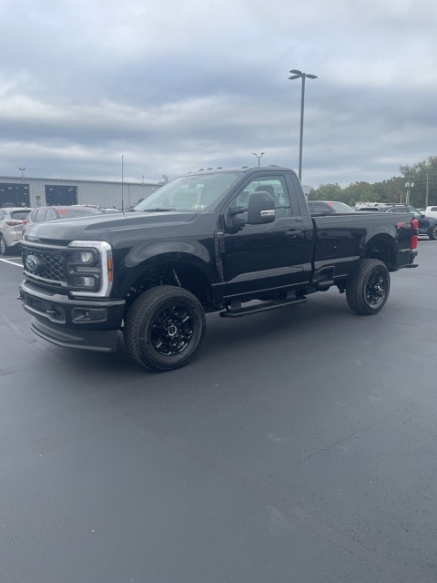 2026 Ford F-250 Super Duty XL's photo