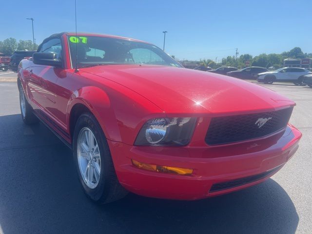 2007 Ford Mustang's photo