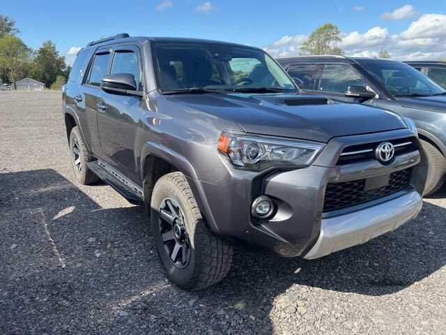 2023 Toyota 4Runner TRD Off-Road photo 3