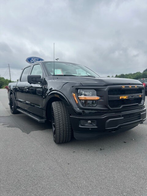 2025 Ford F-150 XLT photo 3