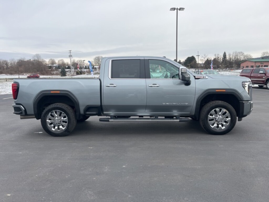 Used 2024 GMC Sierra 2500HD Denali Crew Cab Short Bed Truck