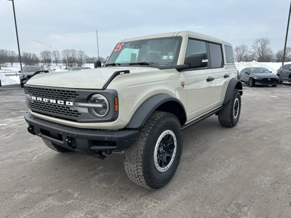 New 2025 Ford Bronco Badlands SUV