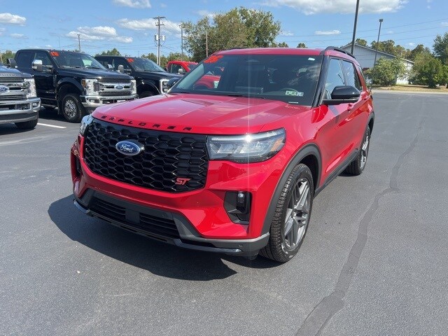 2025 Ford Explorer ST photo 2