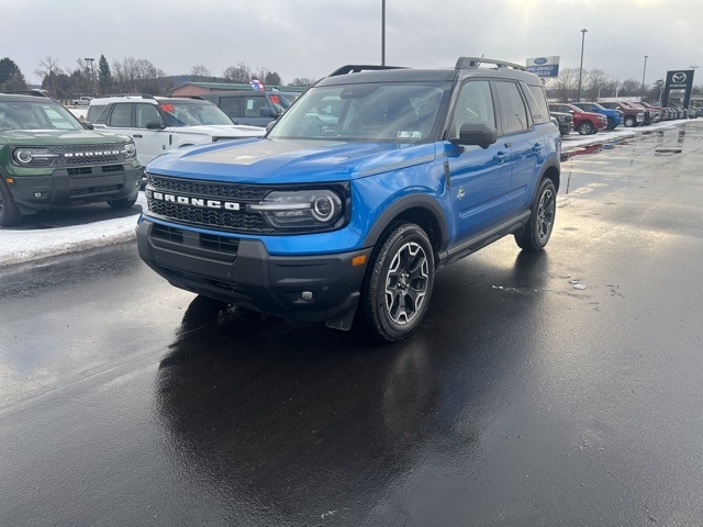 2025 Ford Bronco Sport Outer Banks's photo