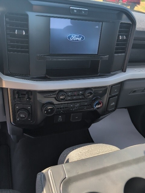 2026 Ford F-250 XL photo 4