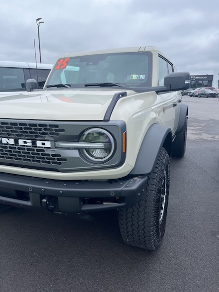 2025 Ford Bronco Badlands SUV