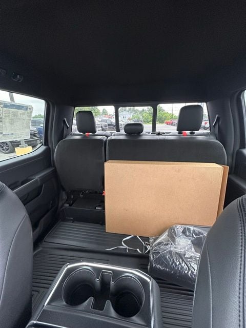 2025 Ford F-150 XLT - Photo 22
