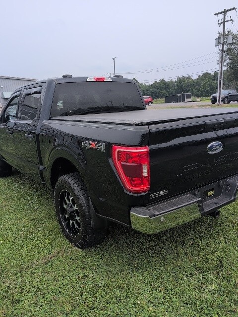 2021 Ford F-150 XLT photo 2