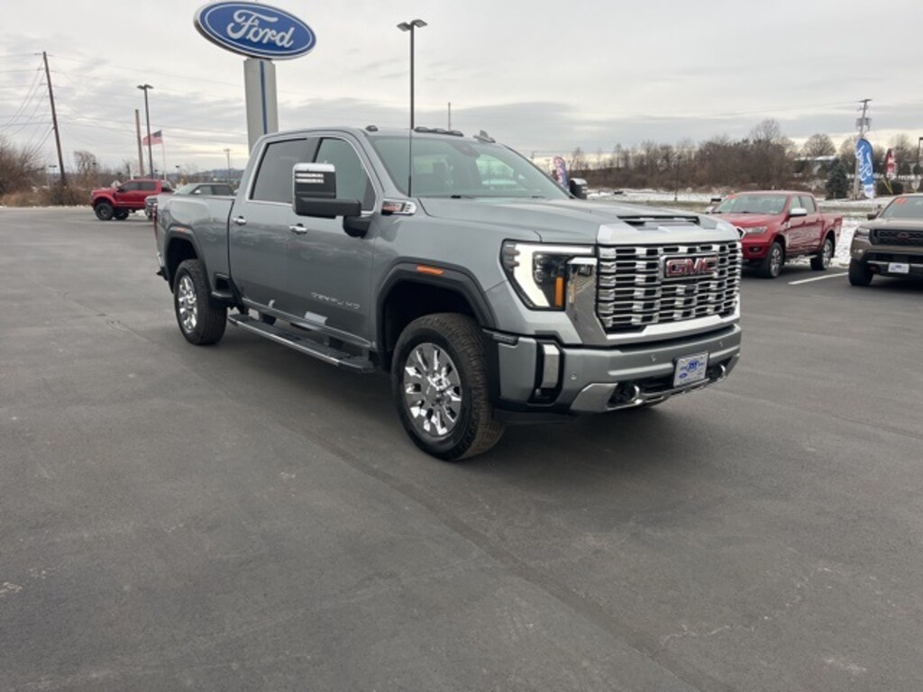 Used 2024 GMC Sierra 2500HD Denali Crew Cab Short Bed Truck