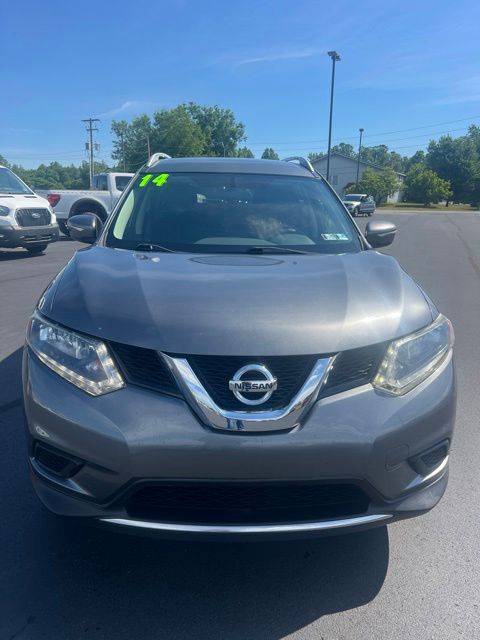 Used 2014 Nissan Rogue SV with VIN 5N1AT2MV3EC772555 for sale in Muncy, PA