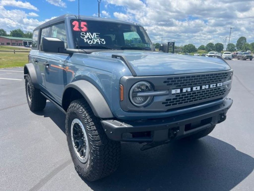 New 2025 Ford Bronco Badlands SUV