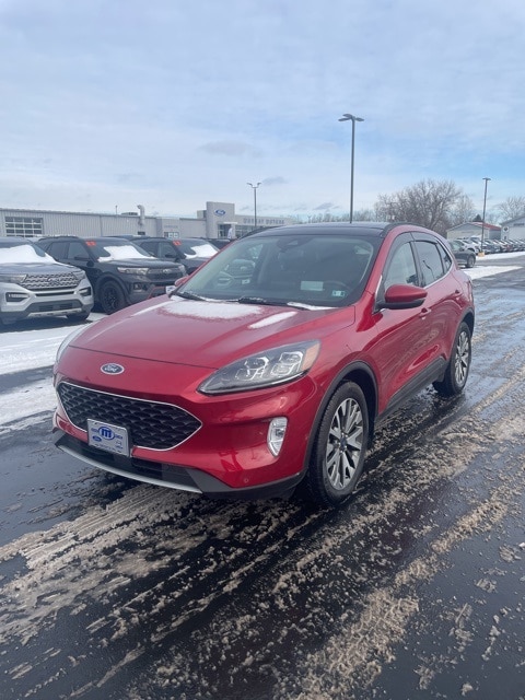 2020 Ford Escape Titanium's photo
