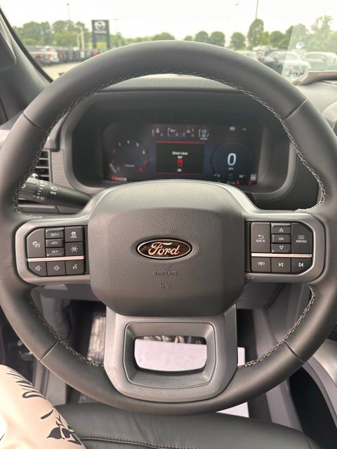 2025 Ford F-150 XLT - Photo 13