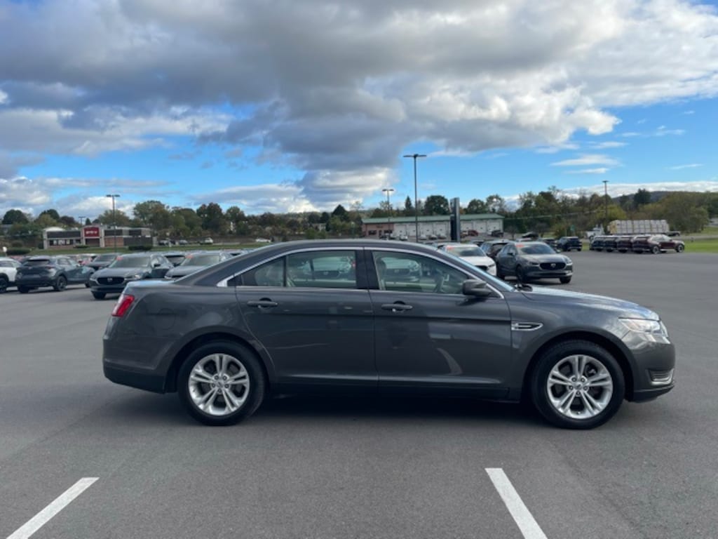 Used 2017 Ford Taurus For Sale at MURRAY MOTORS MILTON VIN