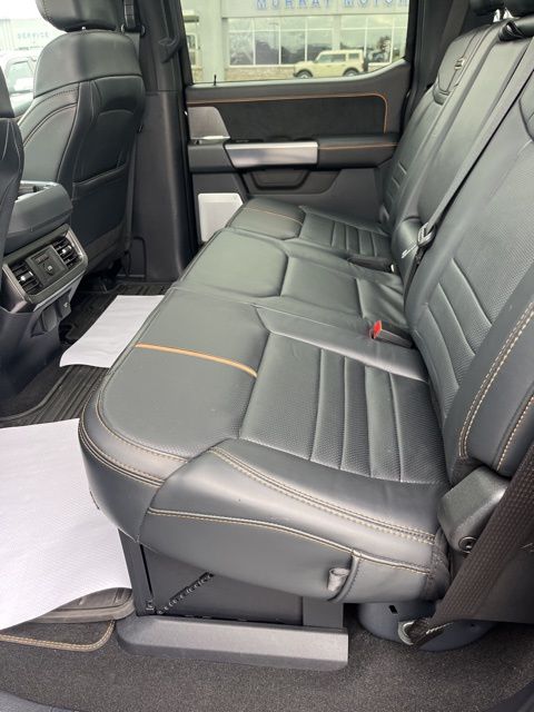 2024 Ford F-250 Super Duty Platinum - Photo 36