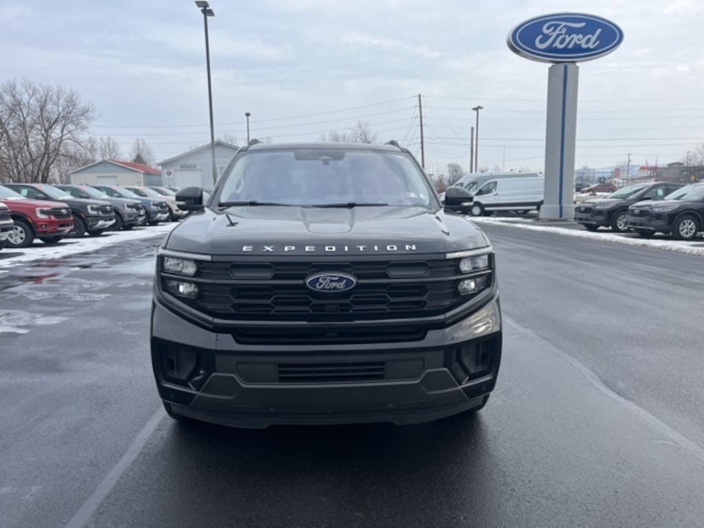 Used 2025 Ford Expedition MAX Active SUV