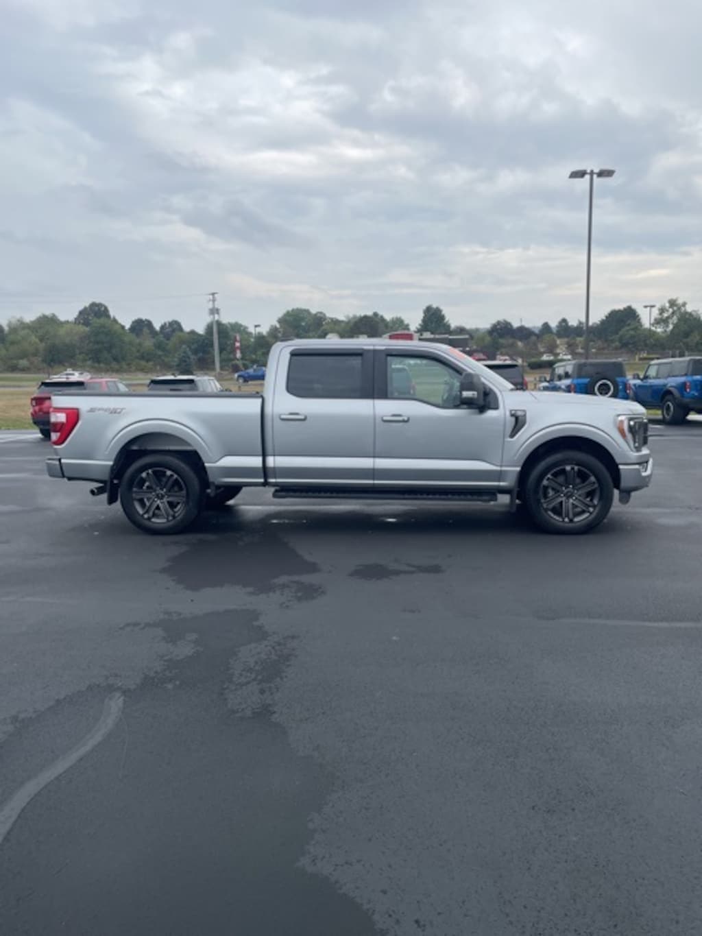Used 2023 Ford F-150 Lariat Crew Cab Truck