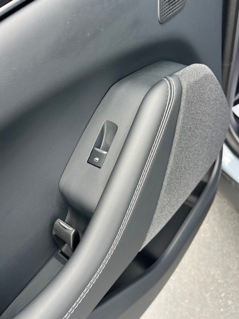2025 Ford Mustang Mach-E Premium - Photo 13