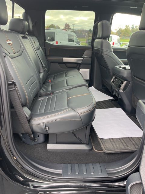 2024 Ford F-250 Super Duty Platinum - Photo 28