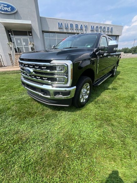 2026 Ford F-250SD Lariat Truck