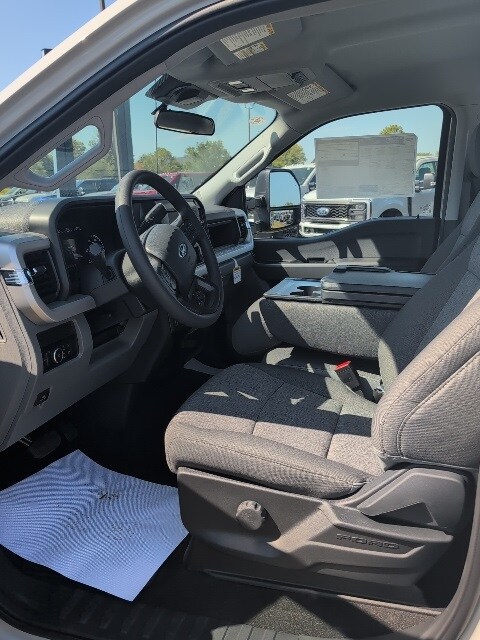 2026 Ford F-250 XL photo 2