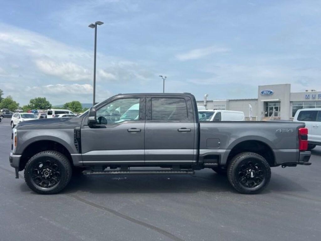 Used 2024 Ford F-250SD Lariat Truck