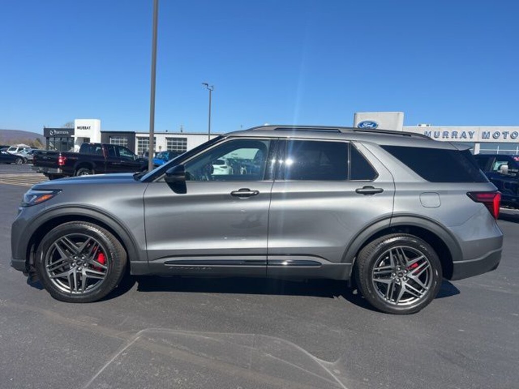 Used 2025 Ford Explorer ST SUV