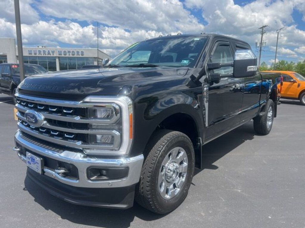 Used 2023 Ford F-250SD Lariat Truck
