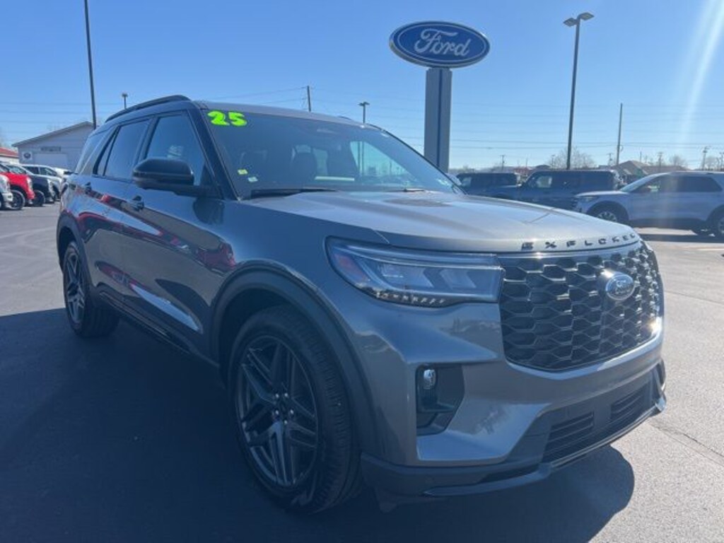 Used 2025 Ford Explorer ST SUV