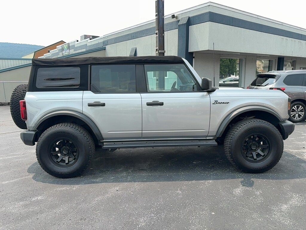 Used 2022 Ford Bronco Base SUV