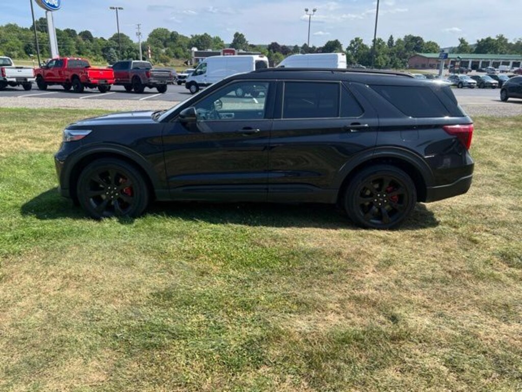 Used 2022 Ford Explorer ST SUV