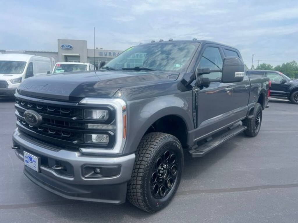 Used 2024 Ford F-250SD Lariat Truck
