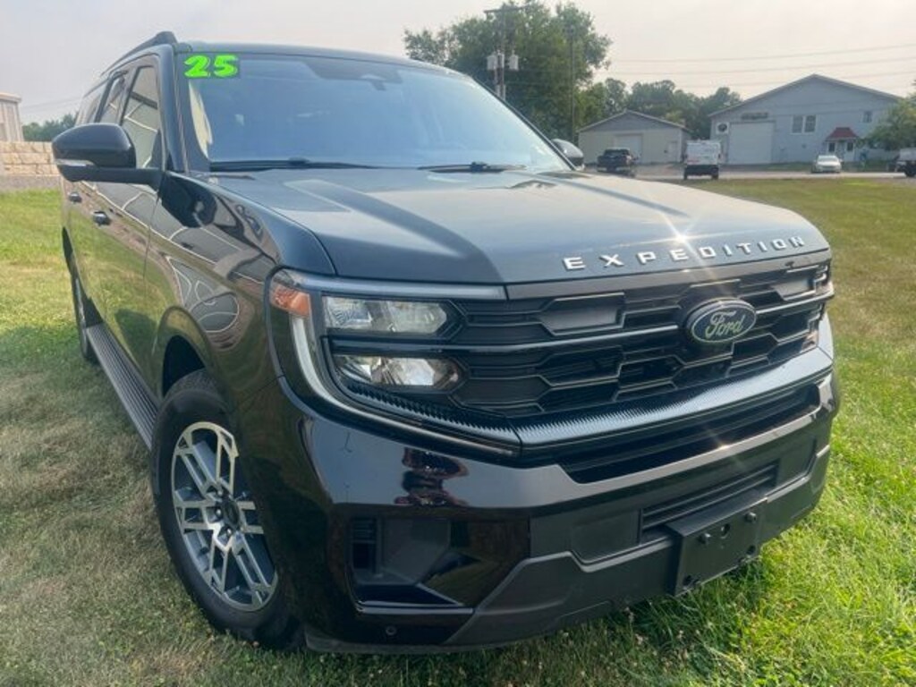 Used 2025 Ford Expedition Max Active SUV