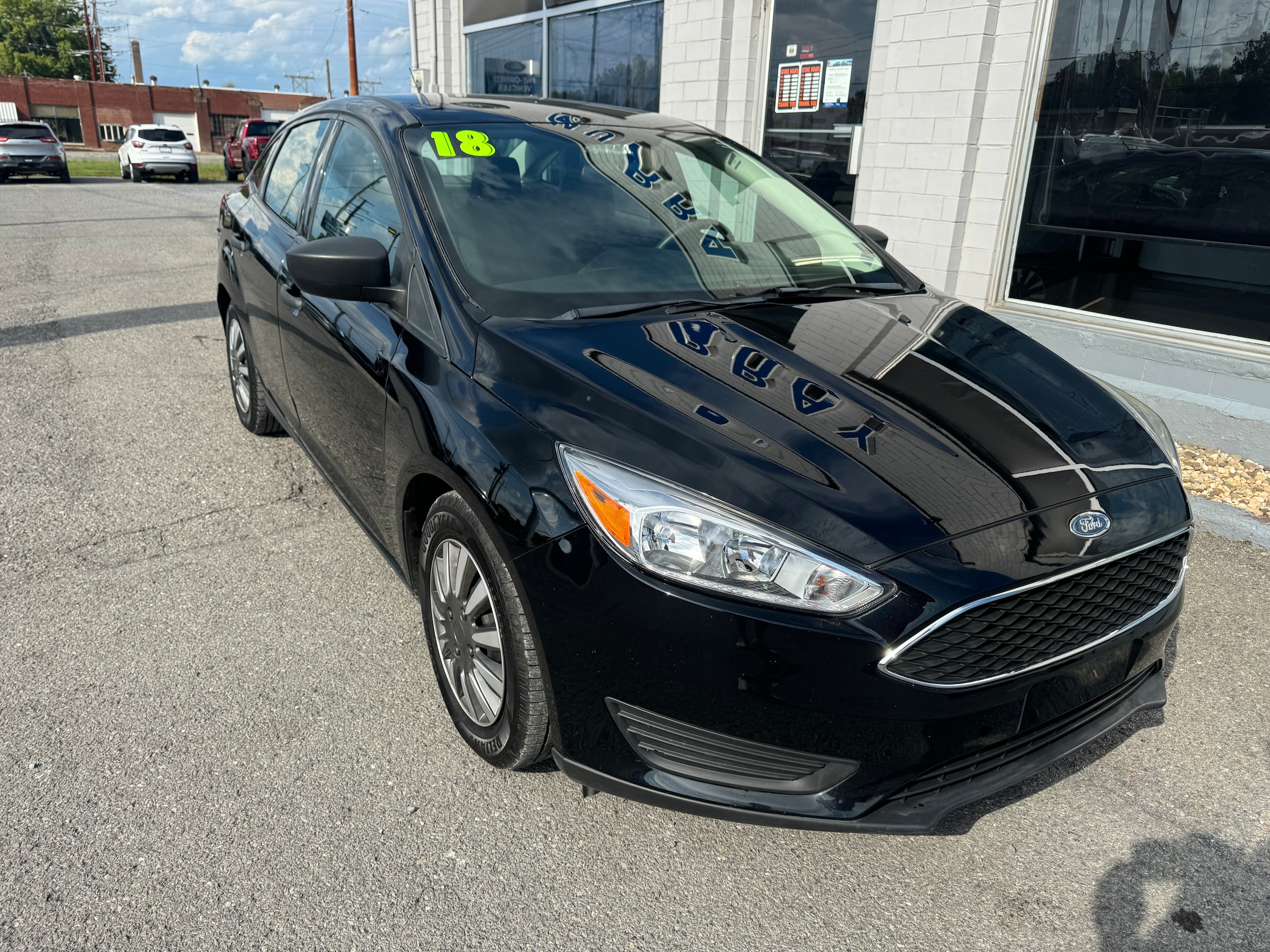 Used 2018 Ford Focus S with VIN 1FADP3E27JL290672 for sale in Milton, PA