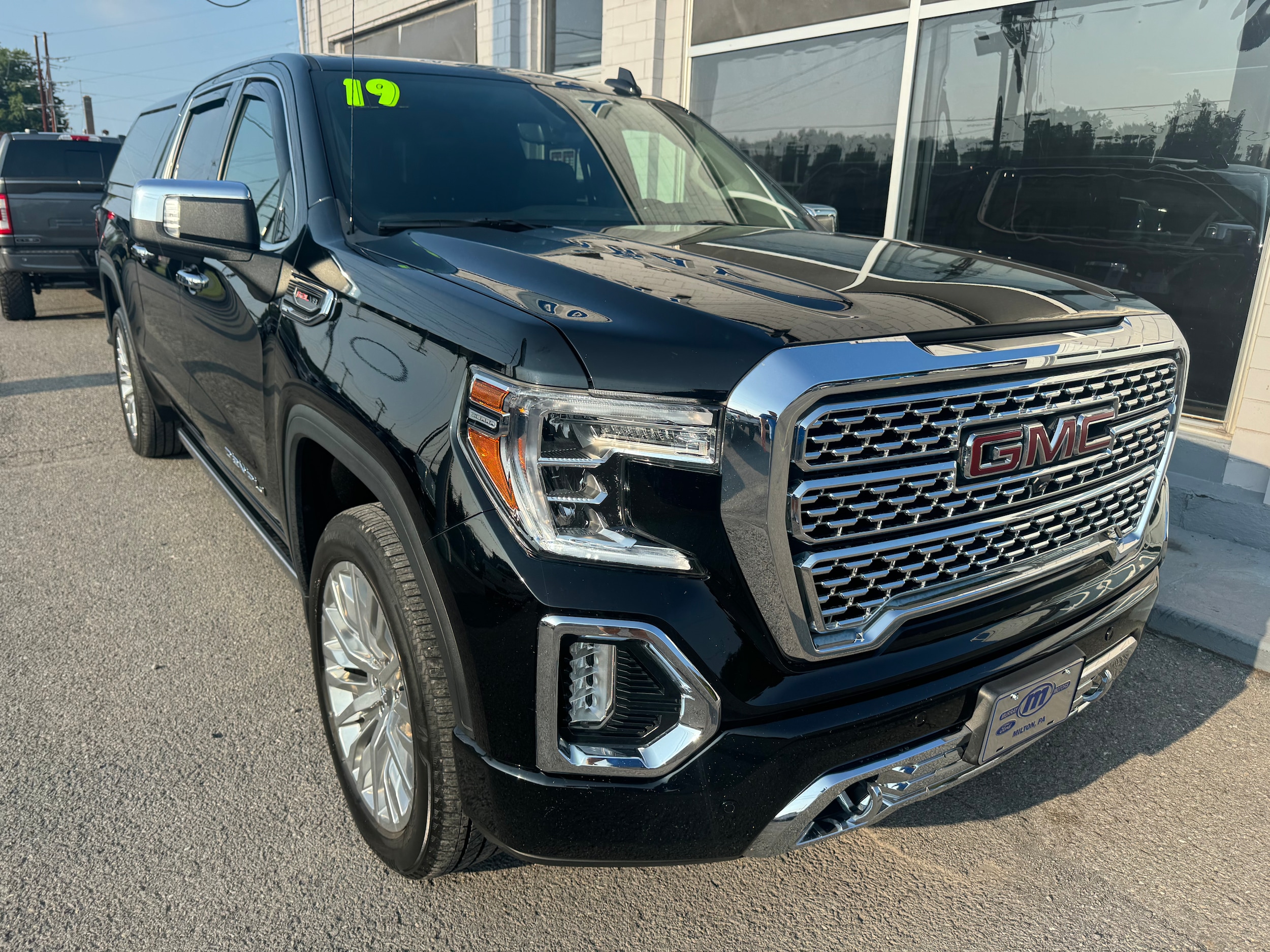 Used 2019 GMC Sierra 1500 Denali Denali with VIN 1GTU9FEL5KZ349117 for sale in Milton, PA