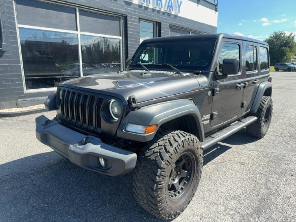 Used 2018 Jeep Wrangler Unlimited Sport S SUV