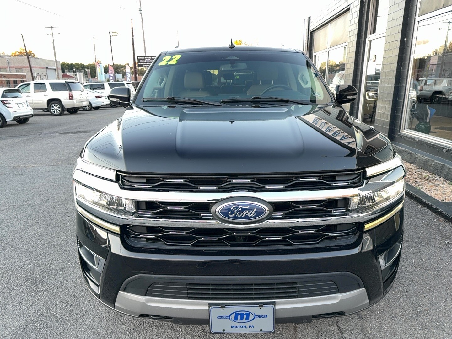 2022 Ford Expedition MAX Limited photo 3