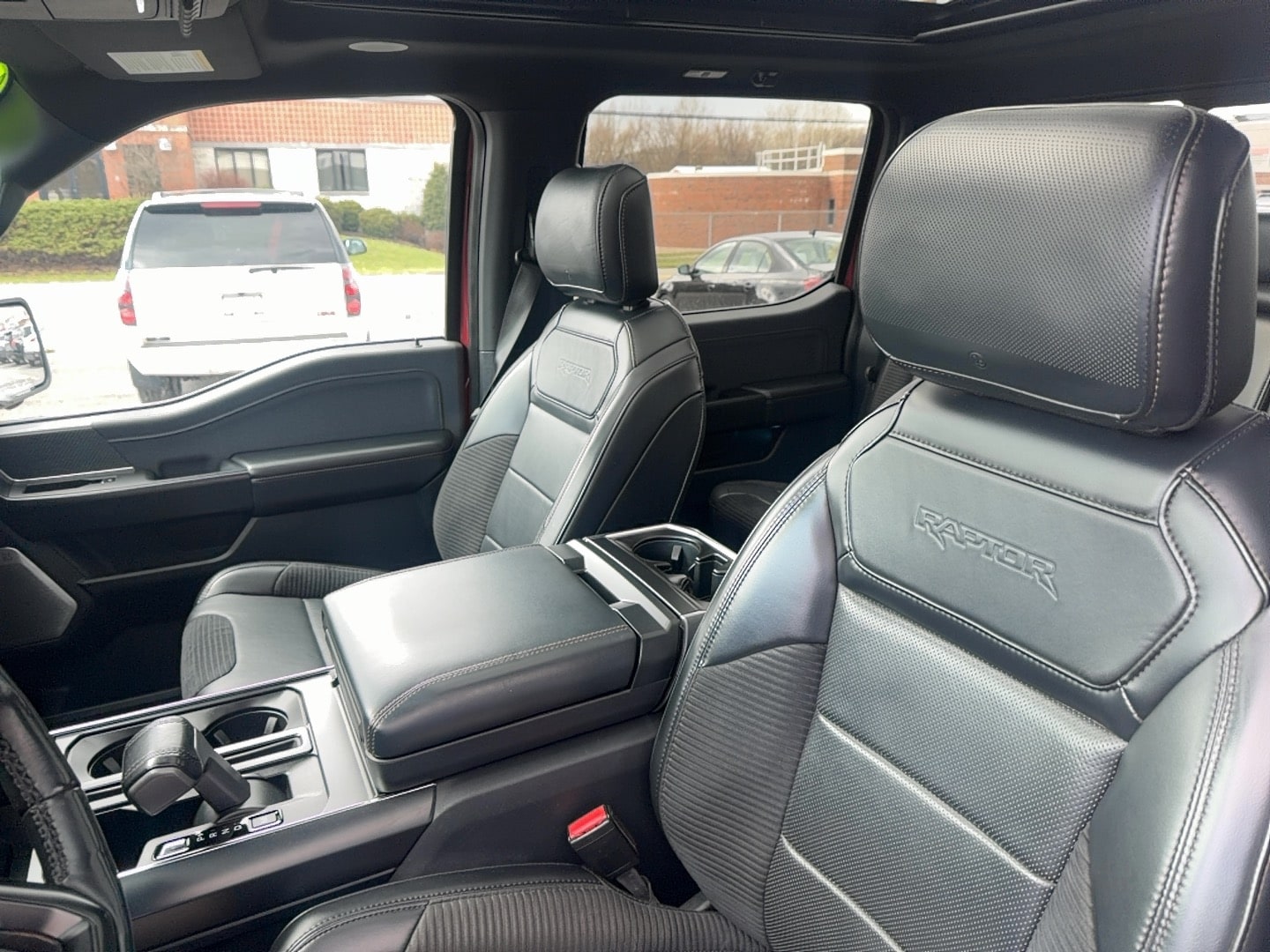 2021 Ford F-150 Raptor - Photo 11