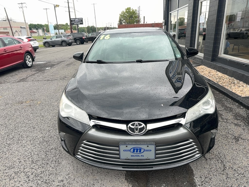Used 2016 Toyota Camry XLE Sedan