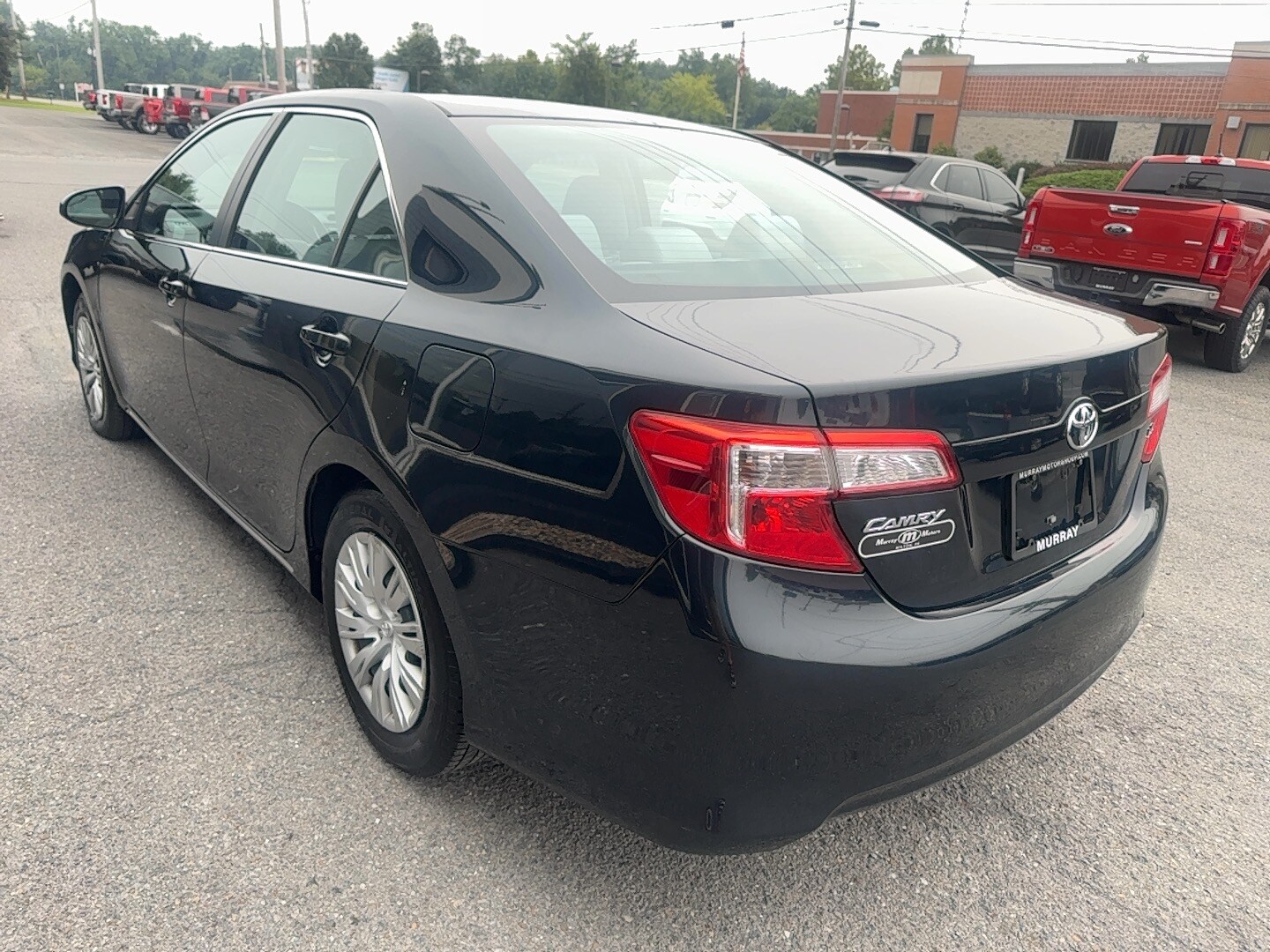 2014 Toyota Camry LE photo 4