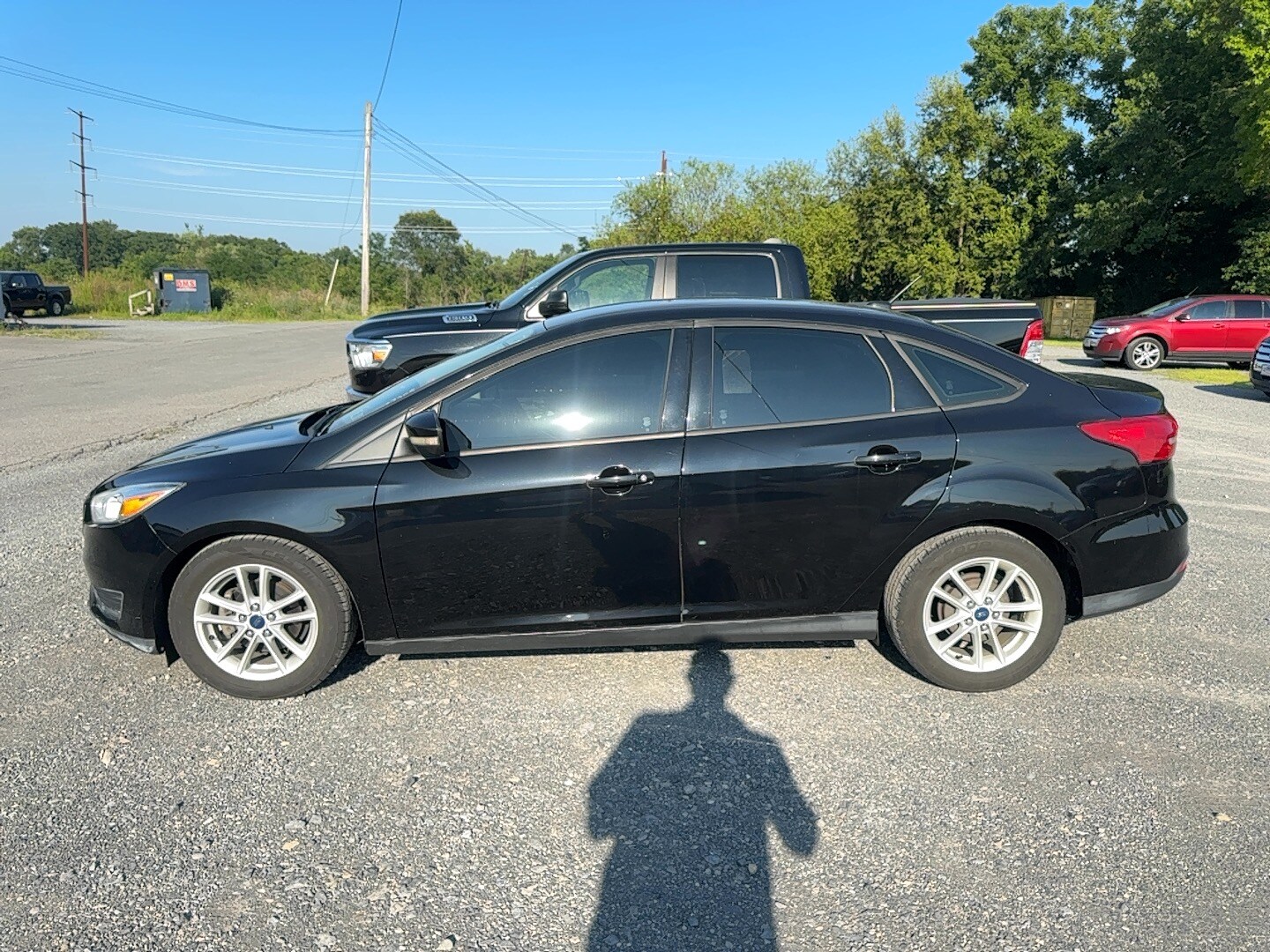 2017 Ford Focus Sedan photo 2