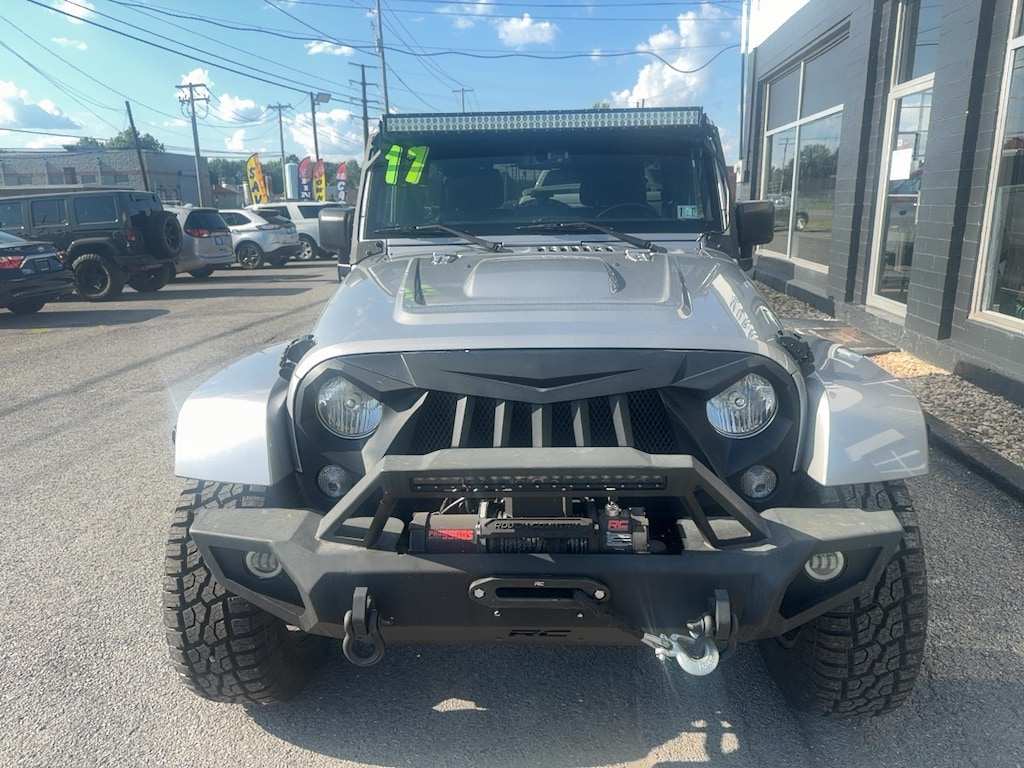 Used 2017 Jeep Wrangler Unlimited Sahara SUV