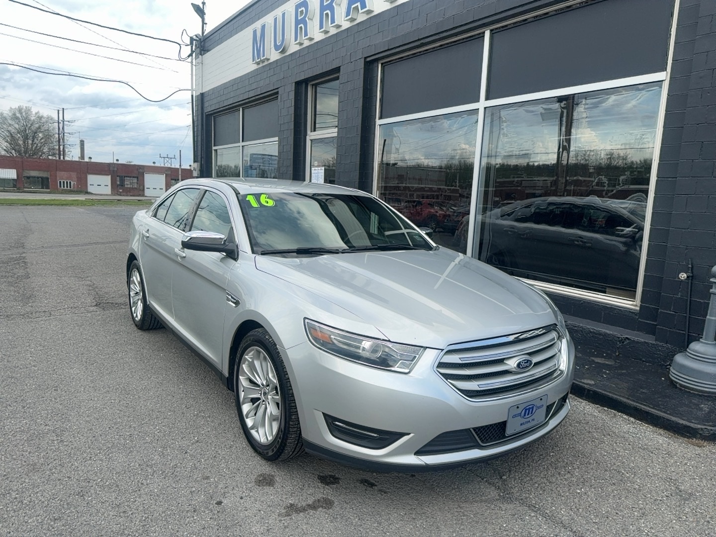2016 Ford Taurus