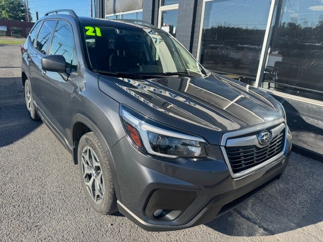 2021 Subaru Forester Premium photo 2