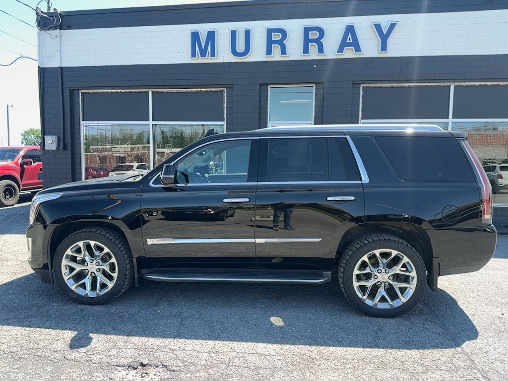 Used 2016 Cadillac Escalade Luxury SUV