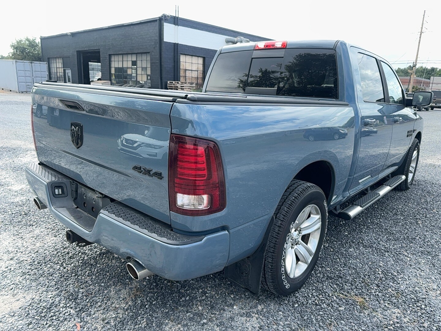 2015 Ram 1500 Sport photo 4